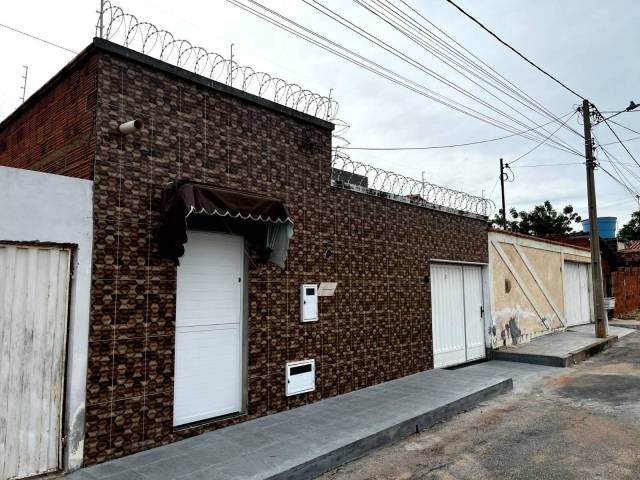 #18 - Casa para Venda em Guanambi - BA