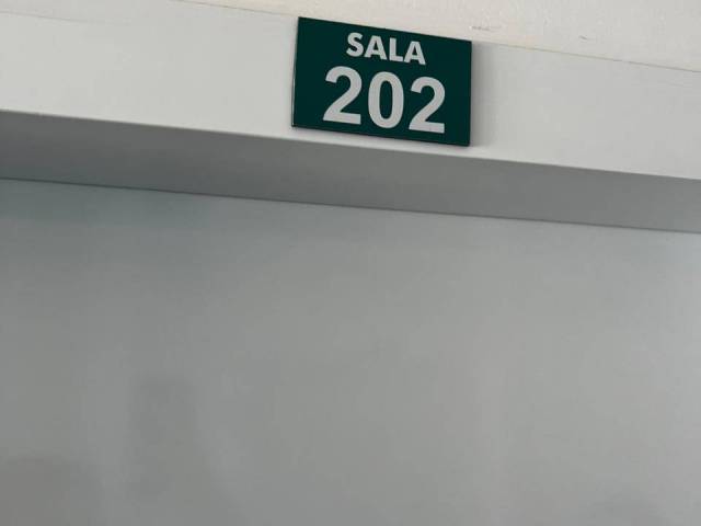 #37 - Sala para Locação em Guanambi - BA